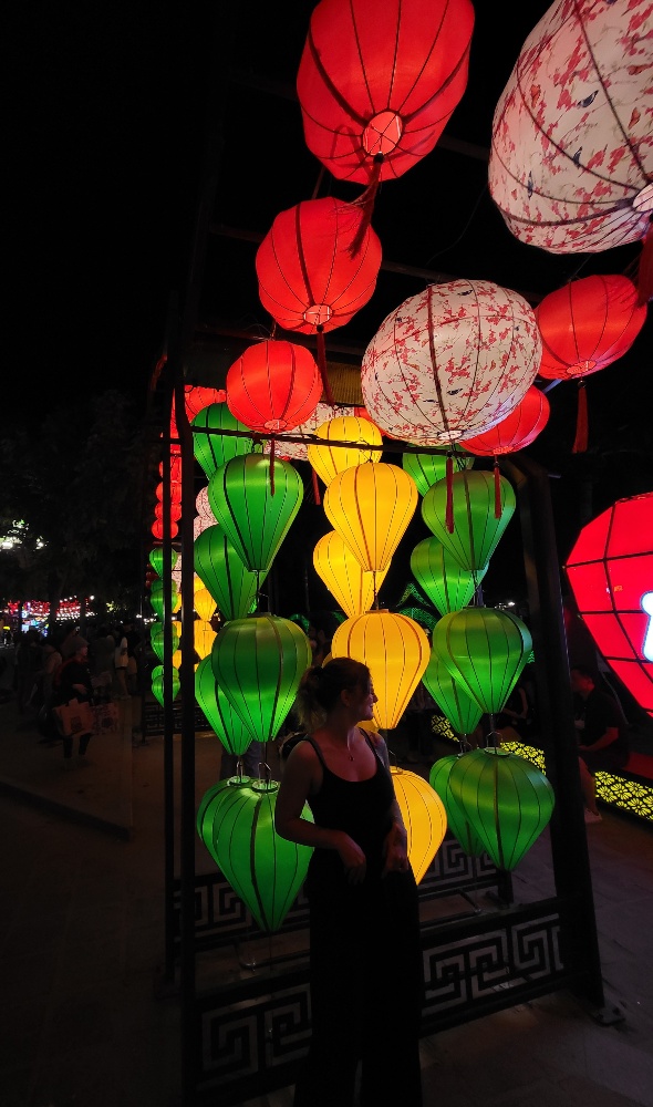 I quickly fell in love with the magic of Hoi An’s lanterns—each one lighting up the night like a little dream.