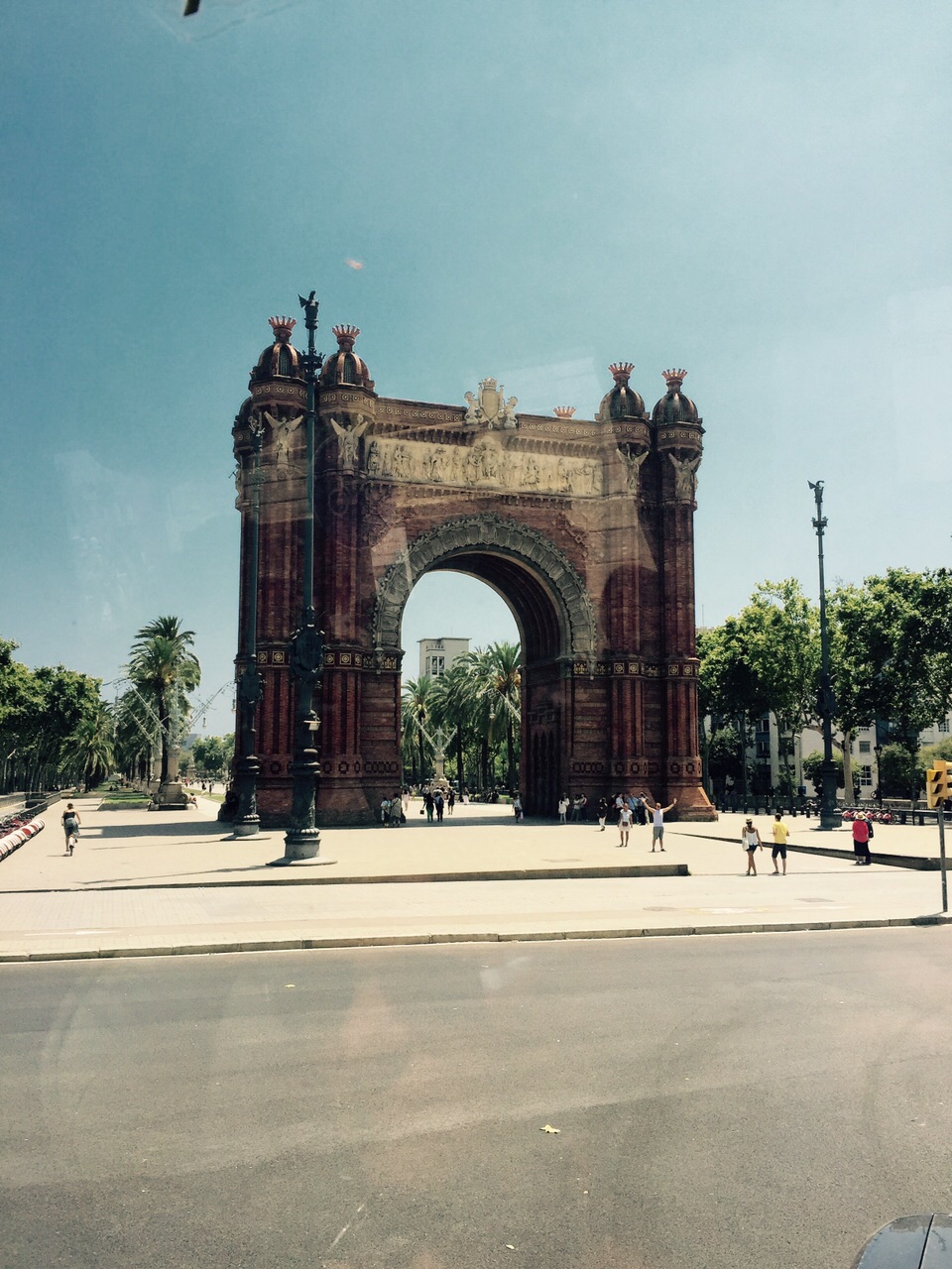 Sun-kissed streets and Mediterranean vibes — Barcelona, you’ve stolen my heart.