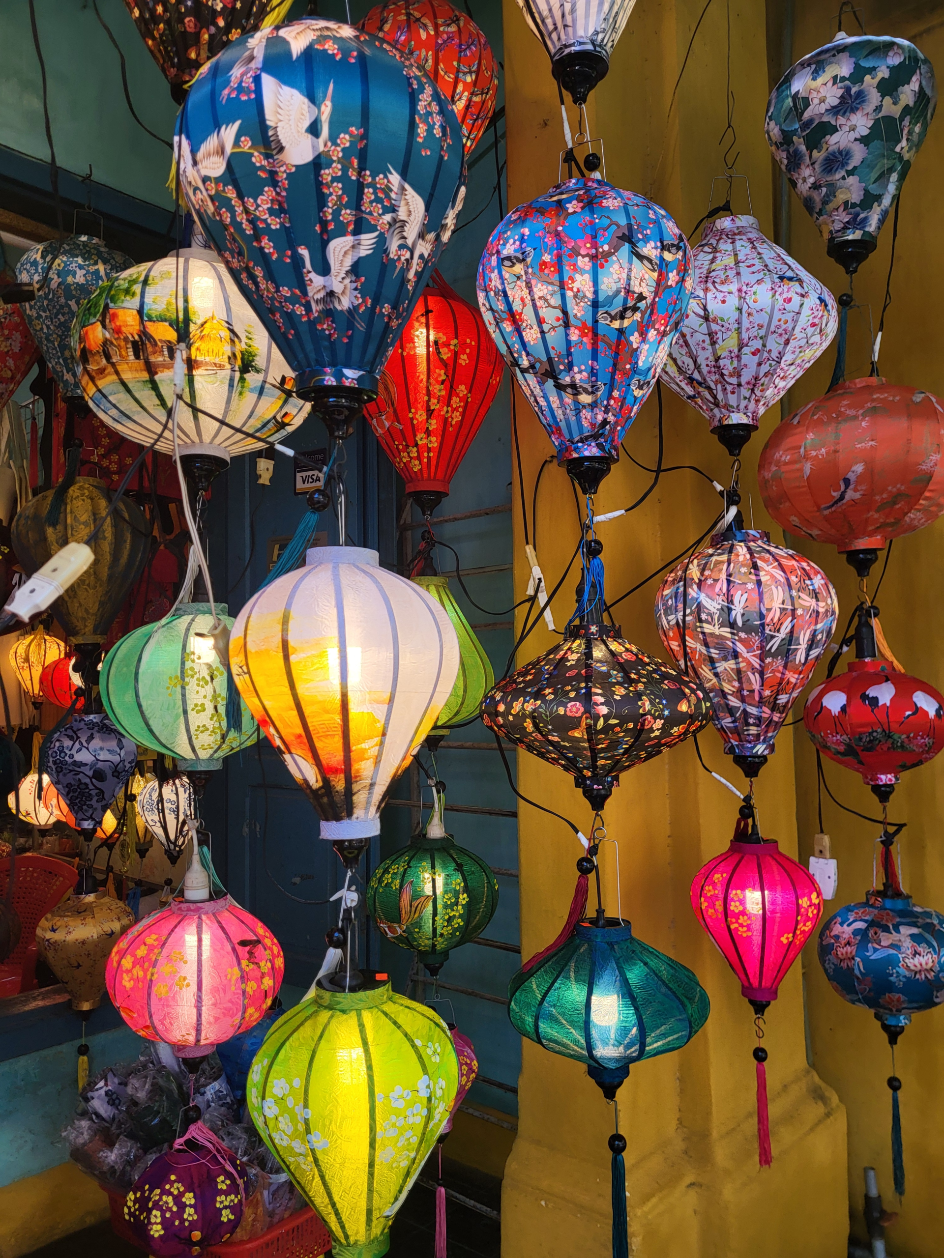 Elegant decorative lantern perfect for modern home décor, featuring warm ambient lighting and a stylish minimalist design.